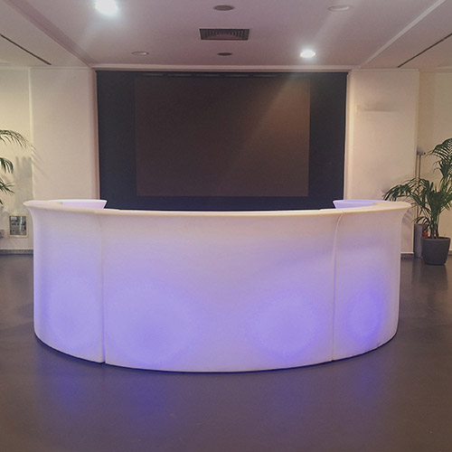 Bancone Break Bar curvo luminoso disponibile a noleggio